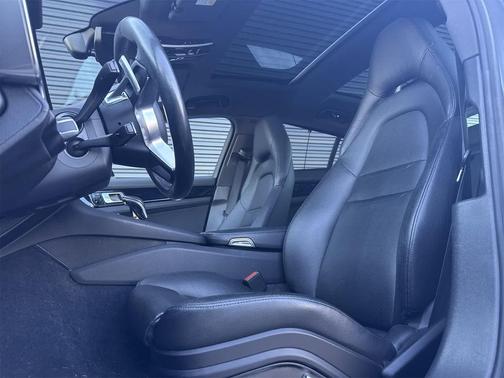 2020 Porsche Panamera 4