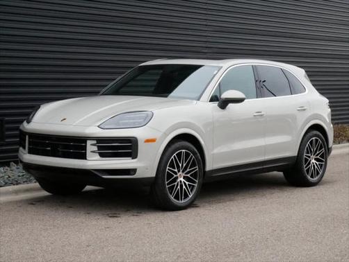 2025 Porsche Cayenne AWD