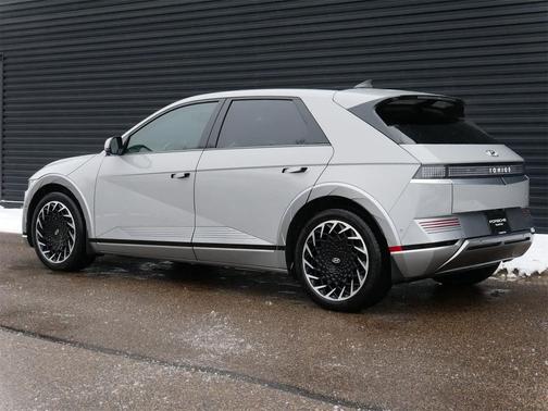 2024 Hyundai IONIQ 5 Limited