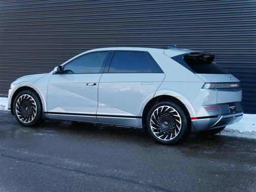 2024 Hyundai IONIQ 5 Limited