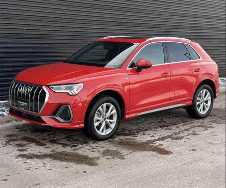2023 Audi Q3 45 S line Premium Plus