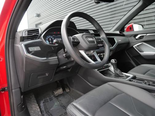 Tango Red Metallic 2023 Audi Q3 45 S line Premium Plus