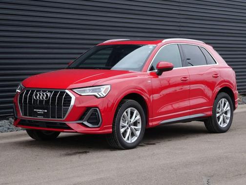 Tango Red Metallic 2023 Audi Q3 45 S line Premium Plus
