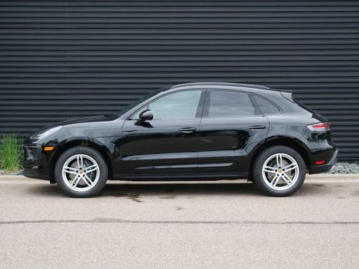 A1/Black 2026 Porsche Macan Macan