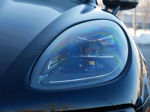 2024 Porsche Macan AWD