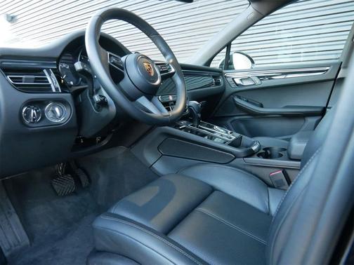 2024 Porsche Macan AWD