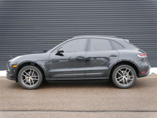 2024 Porsche Macan AWD