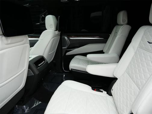 2025 Cadillac Escalade ESV Premium Luxury Platinum