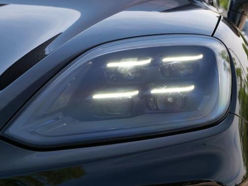 Chromite Black Metallic 2026 Porsche Cayenne Turbo GT