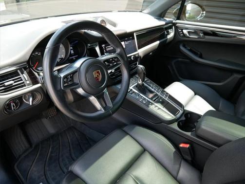 2019 Porsche Macan S