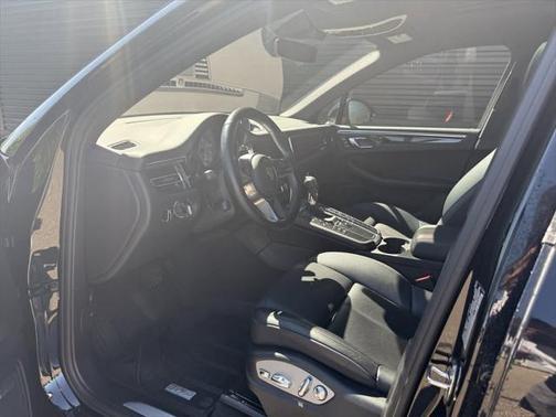 2019 Porsche Macan Base