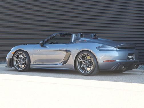 2024 Porsche 718 Spyder RS