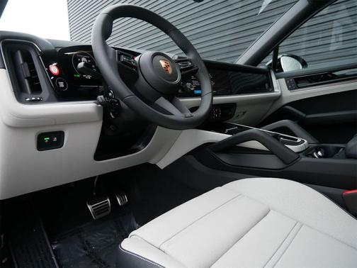 2026 Porsche Cayenne Cayenne S E-Hybrid