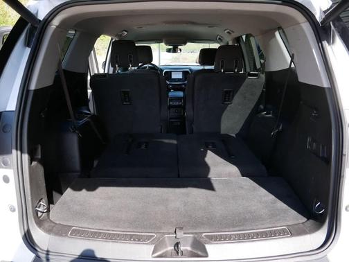 Quicksilver Metallic 2018 GMC Acadia SLE-2