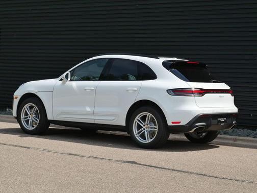 0Q/White 2026 Porsche Macan Macan