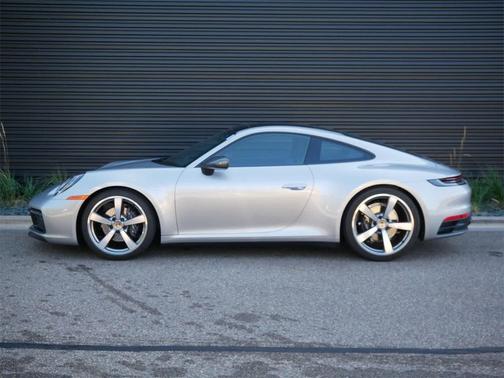 2023 Porsche 911 Carrera T