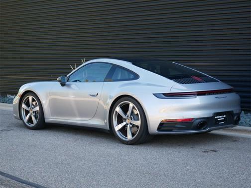 2023 Porsche 911 Carrera T