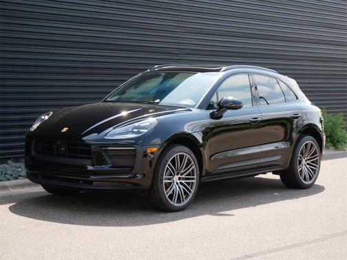 2025 Porsche Macan AWD