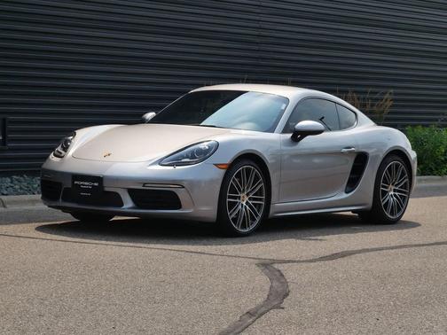 GT Silver Metallic 2024 Porsche 718 Cayman