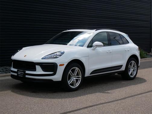 2024 Porsche Macan AWD
