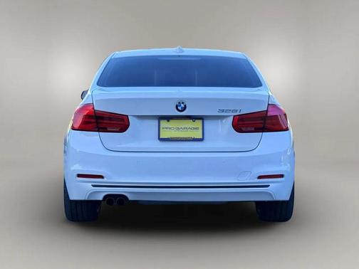 2016 BMW 328 328i Sedan 4D