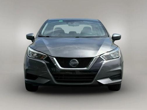 2020 Nissan Versa 1.6 SV