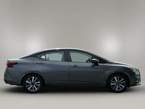 2020 Nissan Versa 1.6 SV
