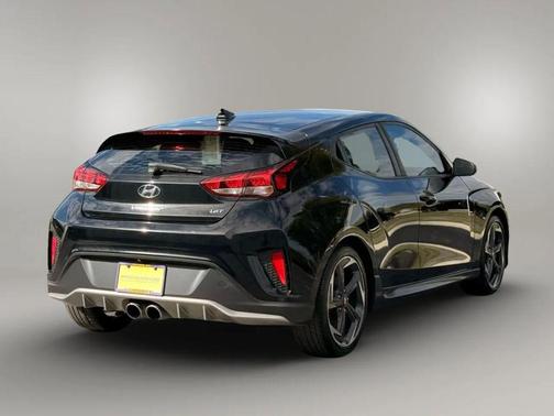 2019 Hyundai Veloster Base