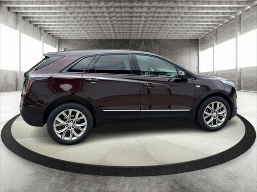 2020 Cadillac XT5 Sport