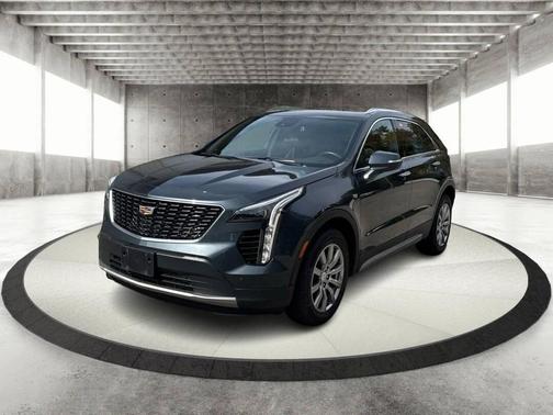 2021 Cadillac XT4 Premium Luxury