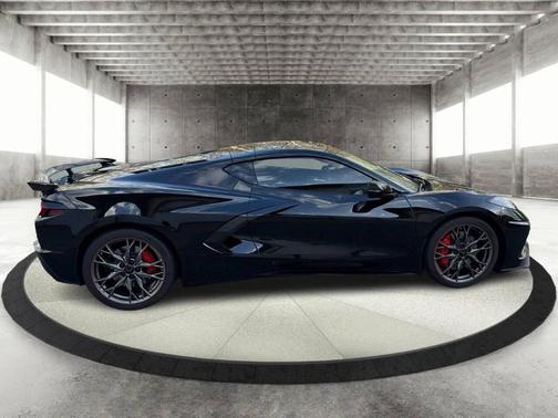 2025 Chevrolet Corvette Stingray w/2LT