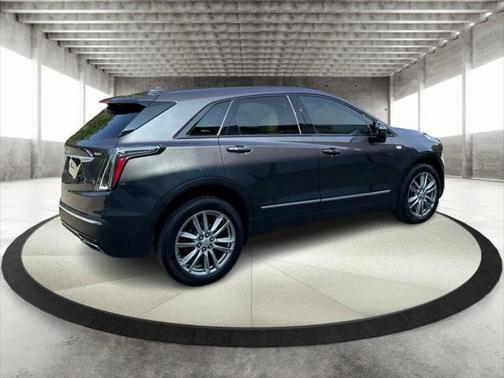 2023 Cadillac XT5 Sport