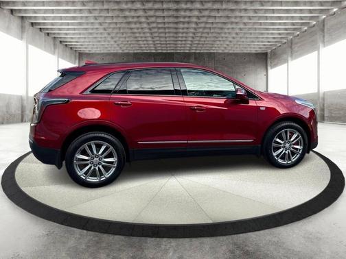 2022 Cadillac XT5 Sport