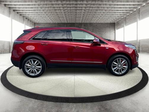 2022 Cadillac XT5 Sport