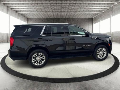 2022 GMC Yukon SLE