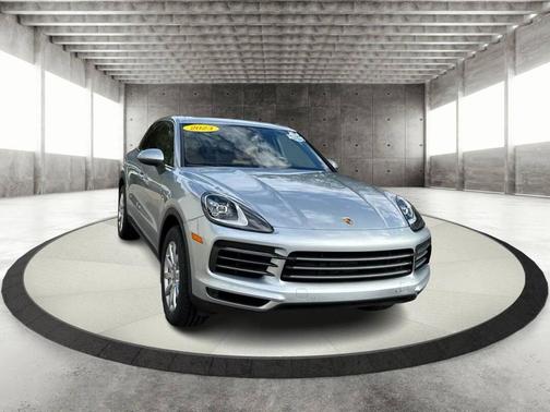 2023 Porsche Cayenne S