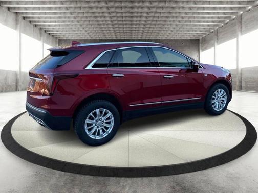 2022 Cadillac XT5 Premium Luxury
