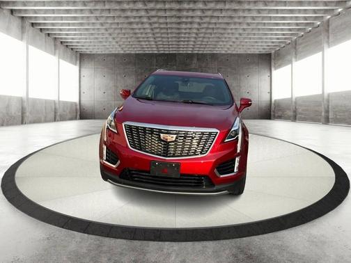 2022 Cadillac XT4 Premium Luxury