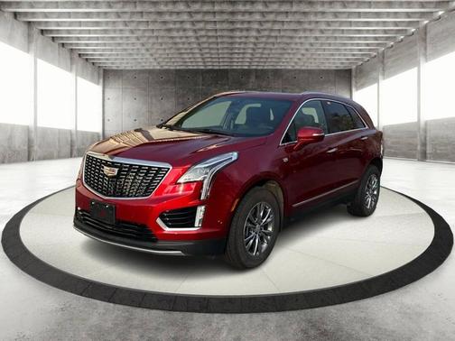 2022 Cadillac XT4 Premium Luxury