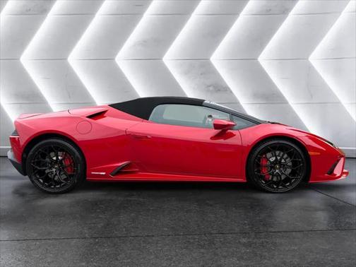 2022 Lamborghini Huracan EVO Spyder RWD