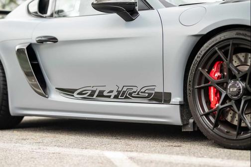 2024 Porsche 718 Cayman GT4 RS