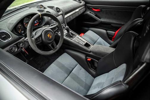 2024 Porsche 718 Cayman GT4 RS