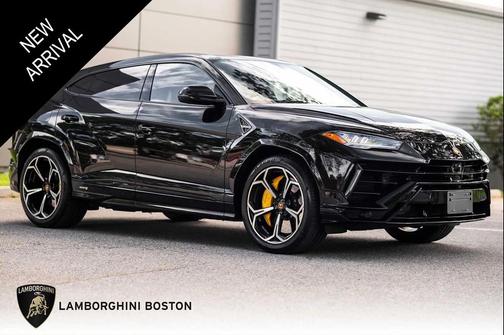 2023 Lamborghini Urus S