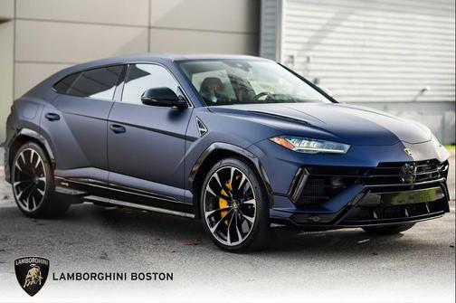 2023 Lamborghini Urus S