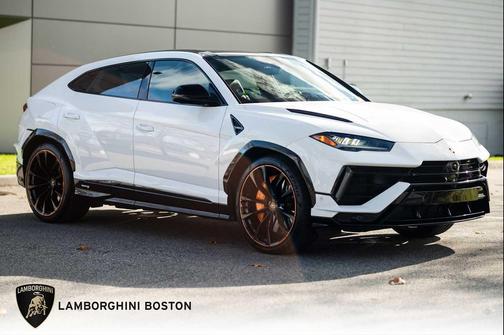 2023 Lamborghini Urus S