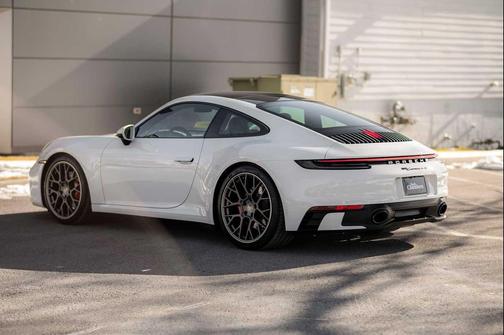 2020 Porsche 911 Carrera 4S