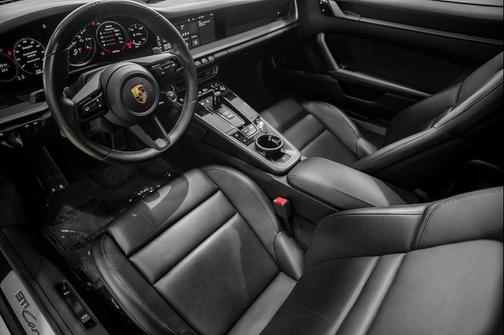 2020 Porsche 911 Carrera 4S