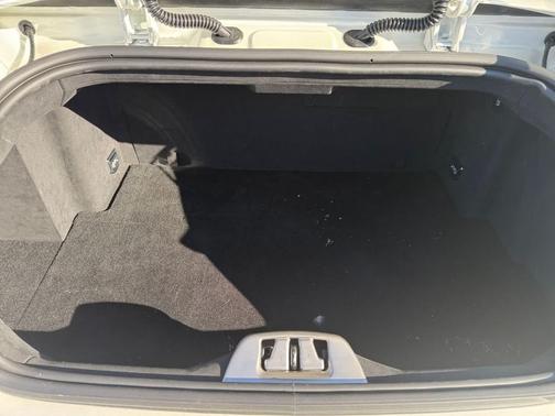 2021 Ferrari 812 GTS 