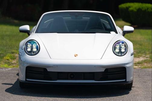 2025 Porsche 911 Carrera