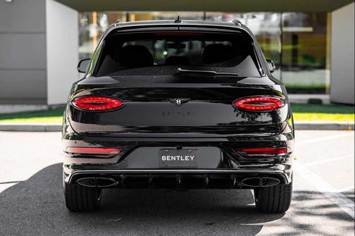 2025 Bentley Bentayga S Black Edition